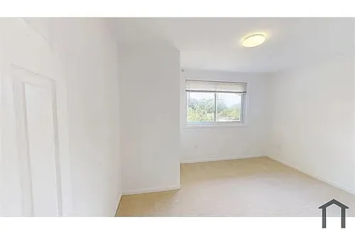 Floor plan 301