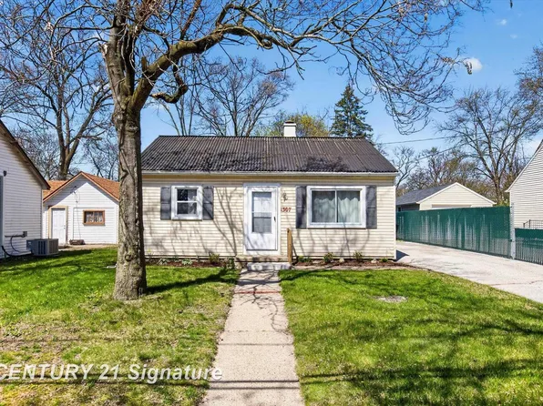 1307 E Haley St, Midland, MI 48642