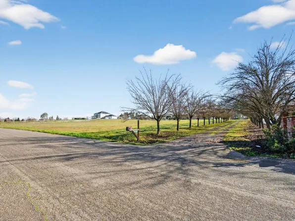 9425 Montevideo Dr, Wilton, CA 95693