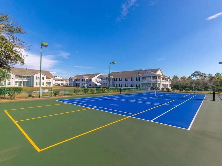 Tennis & Pickleball Courts