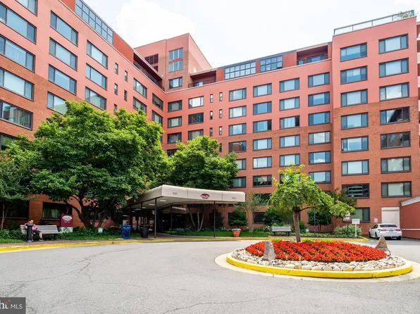 1021 Arlington Blvd APT 917, Arlington, VA 22209