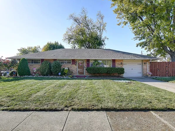 3891 Endover Rd, Dayton, OH 45439