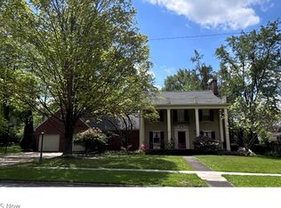622 Overlook Dr, Alliance, OH 44601
