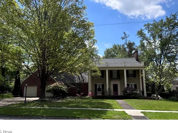 622 Overlook Dr, Alliance, OH 44601