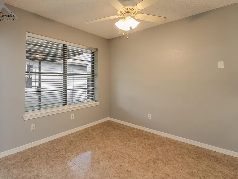 4611 Misty Valley E — Photo 10