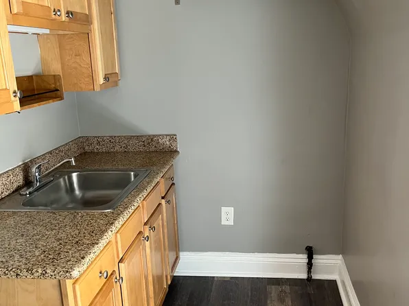 4742 Friendship Ave APT 4, Pittsburgh, PA 15224