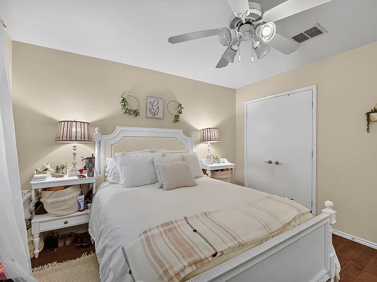 13195 Michelle Dr — Photo 2