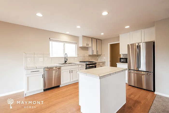 3690 E 92nd Pl — Photo 6
