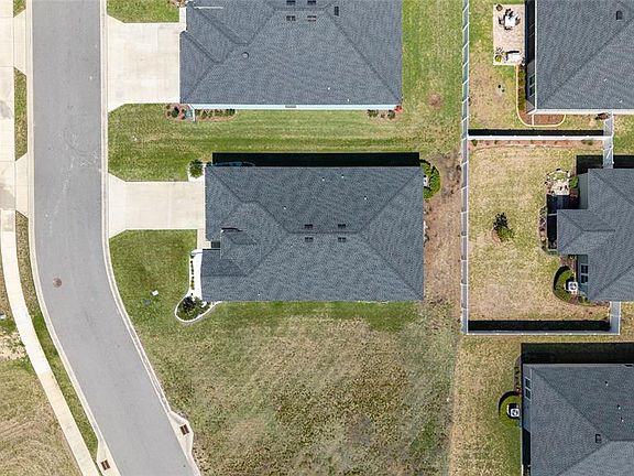3rd image of 7549 SW 77th Ave