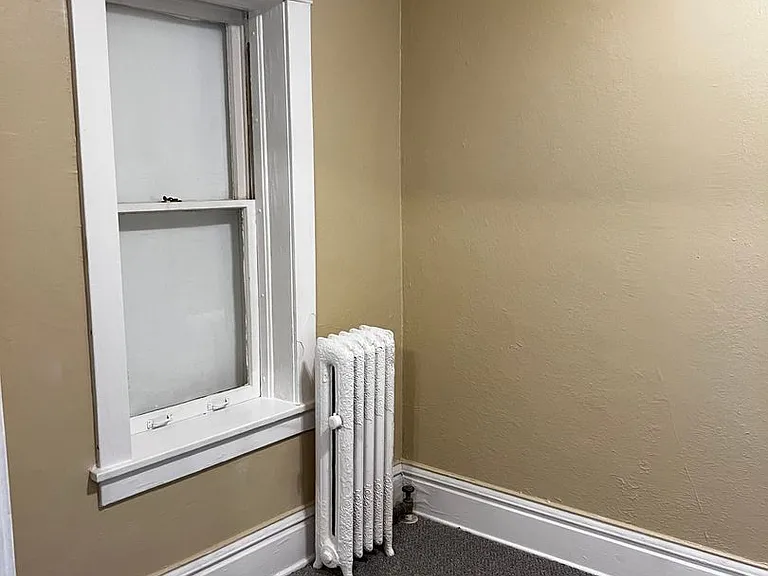 467 Herschel St. — Photo 18