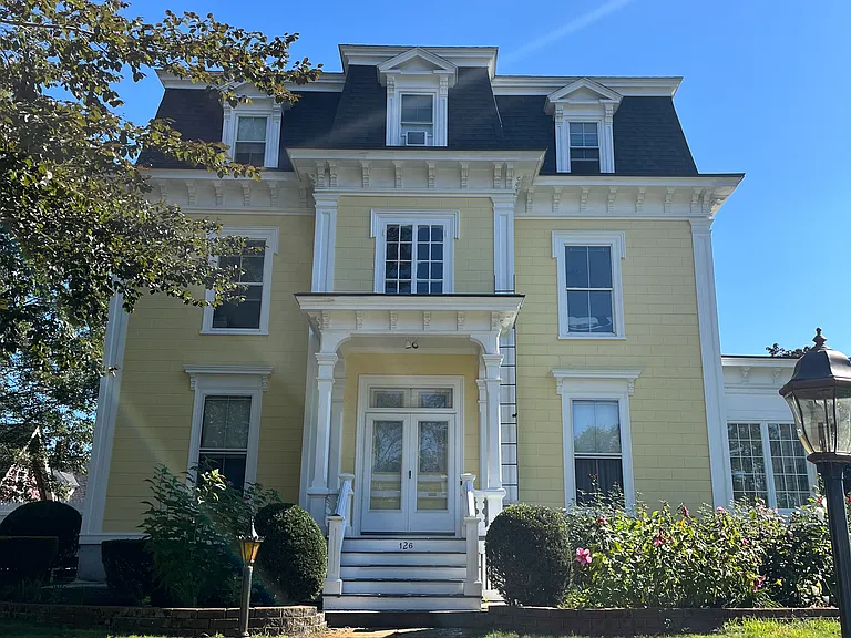128 Main St #5 — Photo 1
