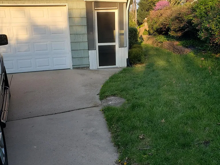 2215 Somerset Dr — Photo 42