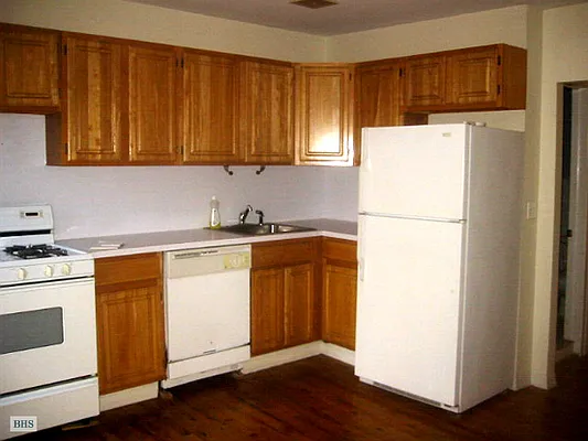 Rented by Brown Harris Stevens | media 20