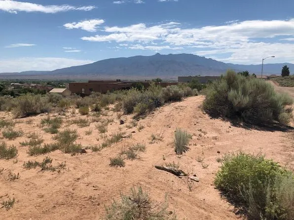 5711 Cody Rd NE, Rio Rancho, NM 87144