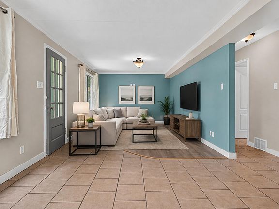 5th image of 11549 88th St NW