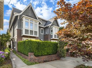 2207A Nob Hill Ave N, Seattle, WA