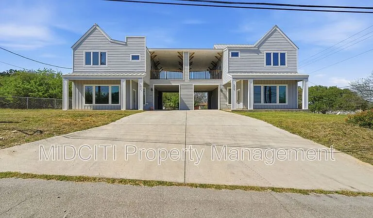 893 E Mather St — Photo 3