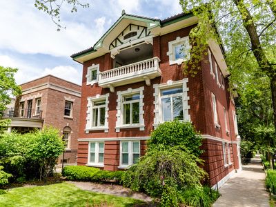 3000 W Logan Blvd, Chicago, IL, 60647