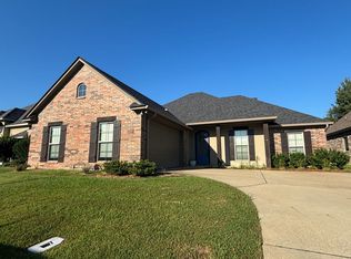 1110 Laurel Creek Dr, Shreveport, LA 71106