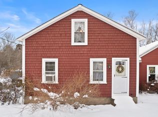 28 Winter St, Wrentham, MA 02093