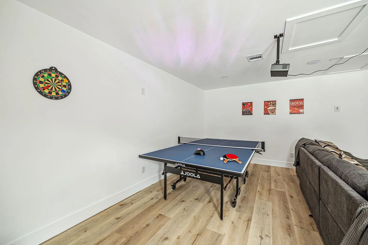 4 bed, 3.0 bath, 1883 sqft, $7,347 — Photo 4