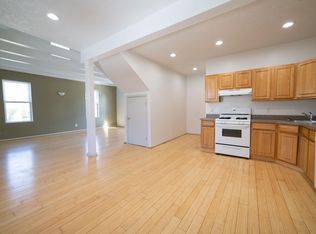 2375 W 6th St #UR, Cleveland, OH