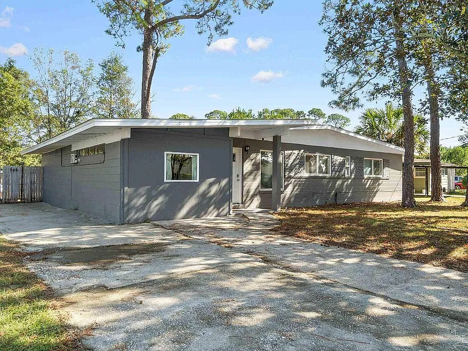 5 bed, 1594 sqft, $700 — Photo 1