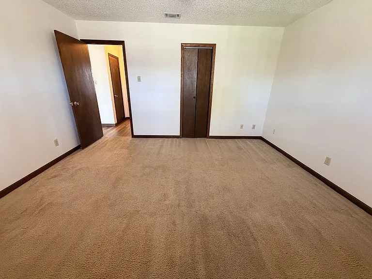 1755 Poplar St #B — Photo 7