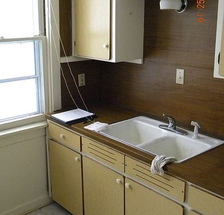 04. KITCH a 710 KELLOGG #1