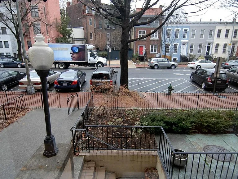 1930 New Hampshire Ave NW #13 — Photo 2