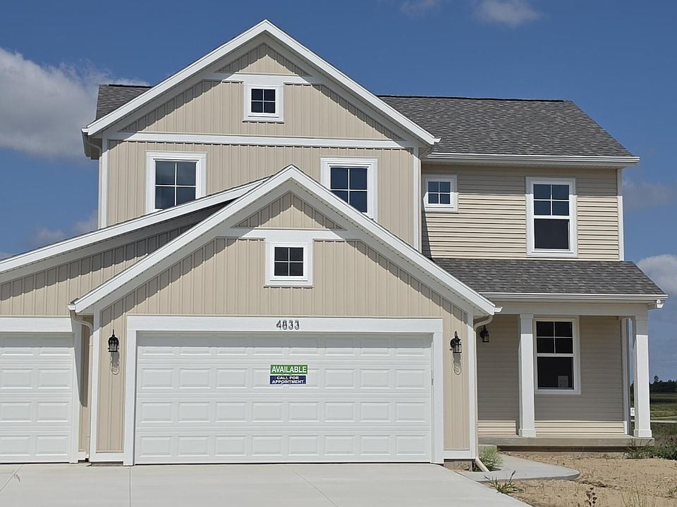 1st image of 4833 SE Duttonvale Dr #2