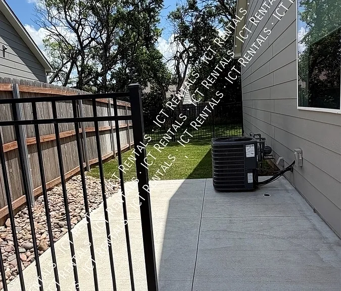 1140 N Joye St #1 — Photo 34
