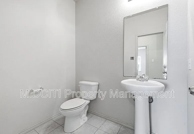 205 Tallow Trl — Photo 12