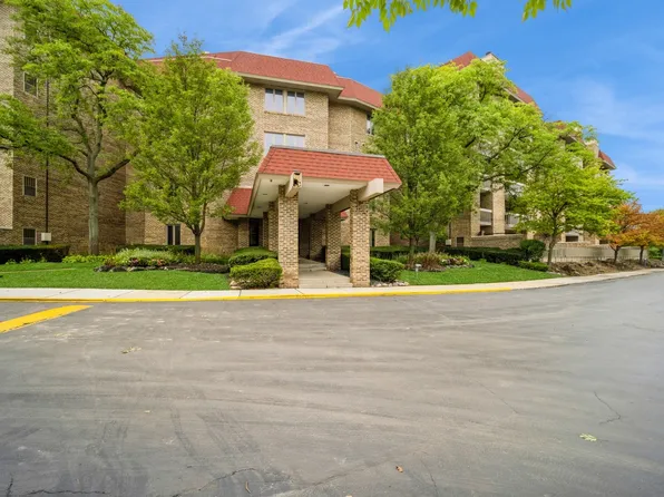 1250 Rudolph Rd APT 5A, Northbrook, IL 60062