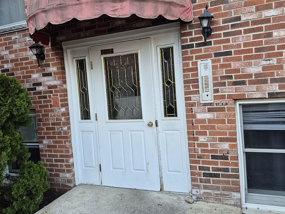 1st image of 33A Jackson St APT 203