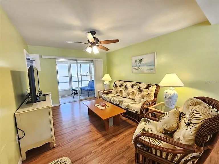 2028 Canal Dr #M26 — Photo 4