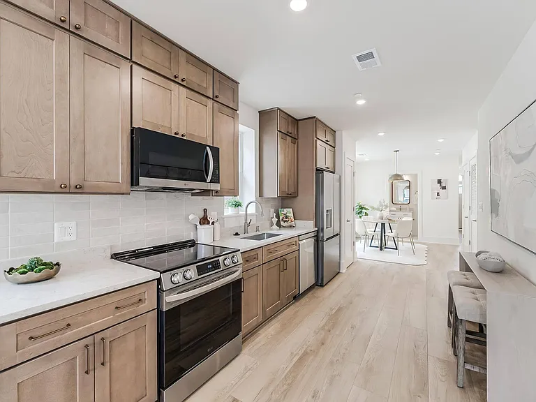 1262 Talbert St SE #1 — Photo 4
