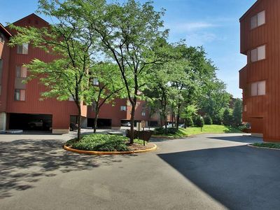 510 Teal Plz, Secaucus, NJ, 07094