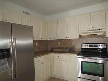 5th image of 1481 W 41st St APT 118