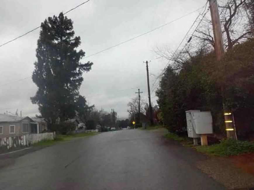 Exterior Neighborhood (street photo)
