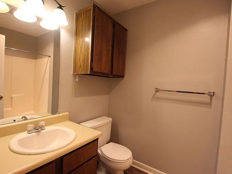 Wyndham Hill Apartments conveniently located in Southeast Tyler — Photo 17