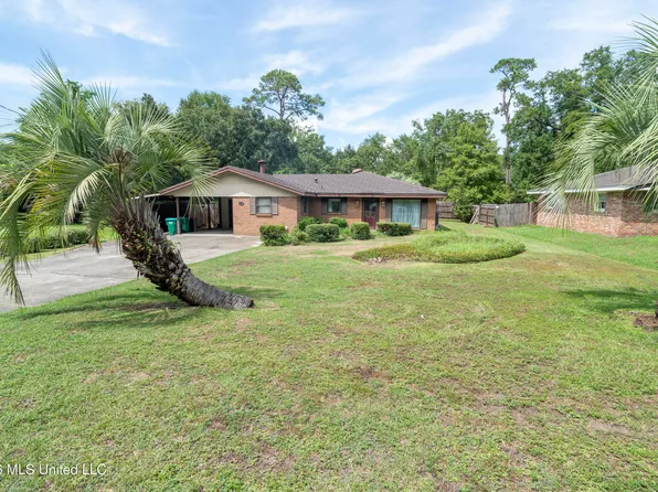 24 45th St, Gulfport, MS 39507