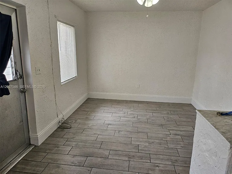 709 NE 4th Ct #2 — Photo 9