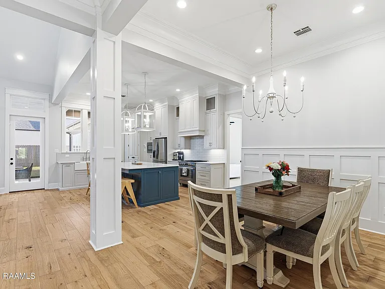 102 Harvest Creek Ln — Photo 5
