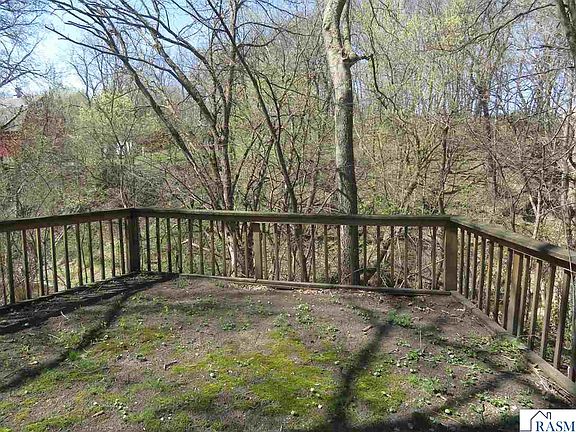 5th image of 30 Valley Ridge Ct
