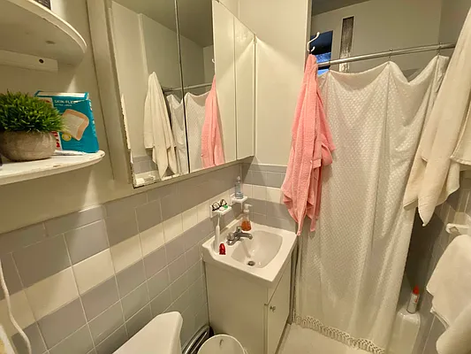 Rented by J PRESTON AND ASSOCIATES INC | media 10