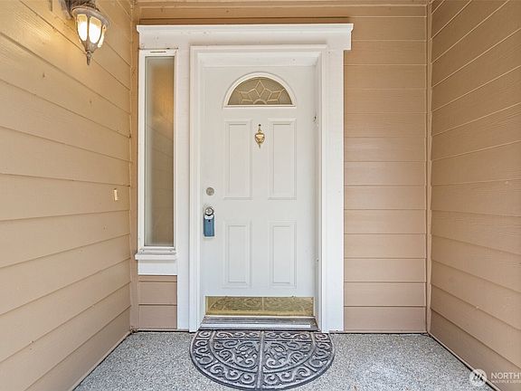 3rd image of 5221 Ivy Hill Lane SE