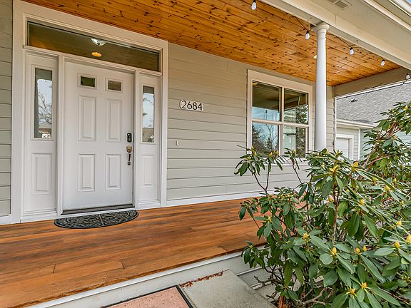 3rd image of 2684 Clay Creek Way