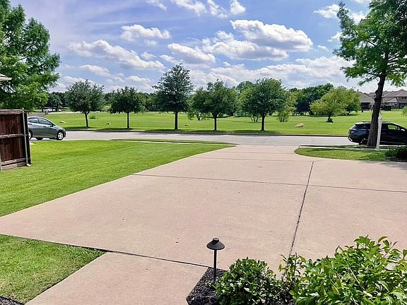 3rd image of 9616 Barksdale Dr