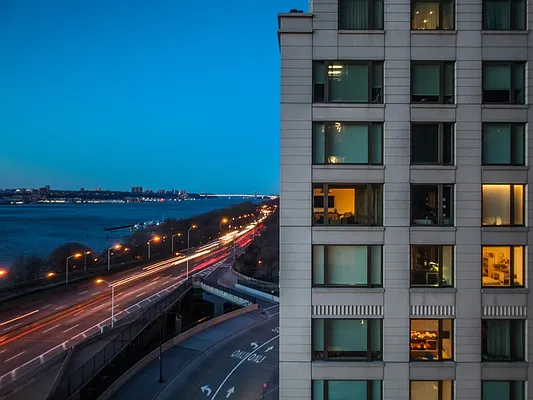 Sold by Sotheby's International Realty | media 39